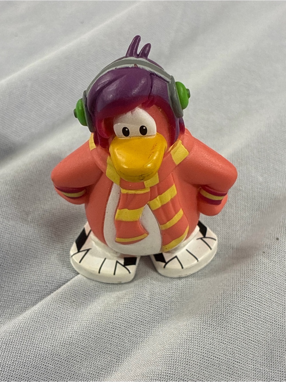 JAKKS PACIFIC DISNEY CLUB PENGUIN MIX 'N MATCH FIGURES CADENCE FIGURE